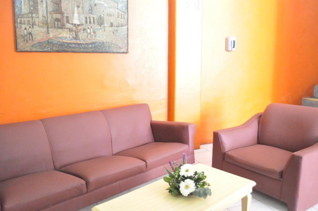 Hotel Viena Irapuato Exterior photo